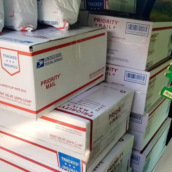 Meet your Posher, Gabe - Picture 2 of 3